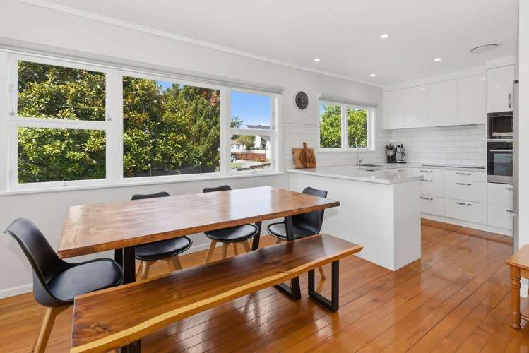 8 Crawford Crescent Kamo_2