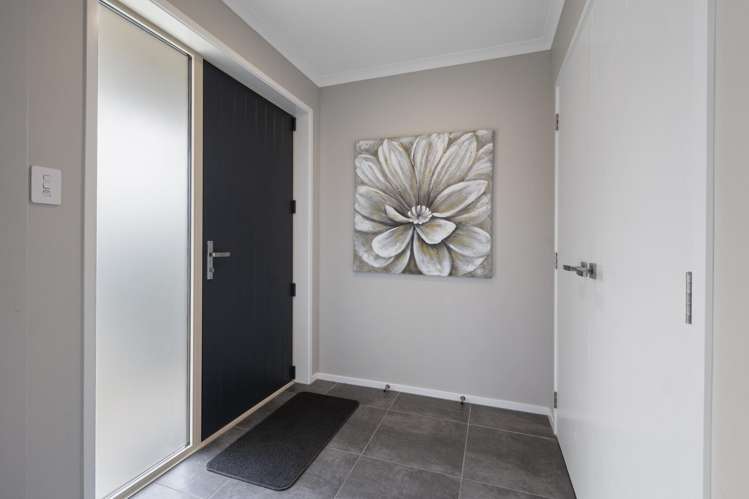 30A and B Ngaio Street West End_10