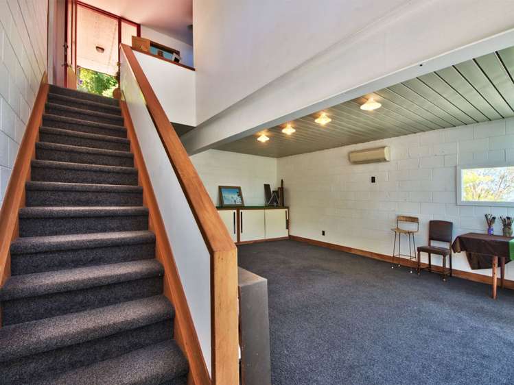 1/51 Quinns Road Waiatarua_24