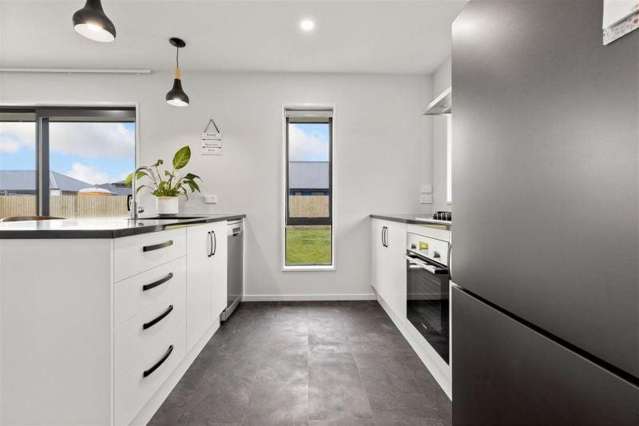 27 Lunn Cr Leeston_3