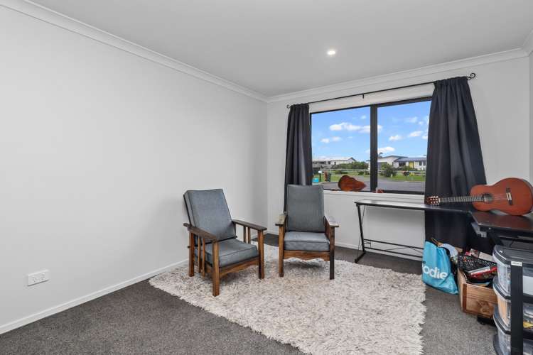 17 Sandleigh Drive Athenree_17