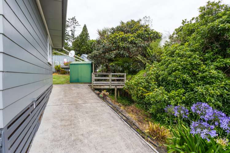 10 Valder Place Waiomu_17