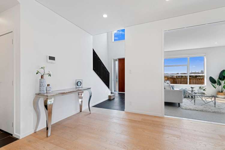 36 Fernhill Way Oteha_12