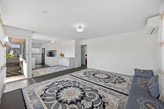 1/47 Larne Avenue Pakuranga Heights_3