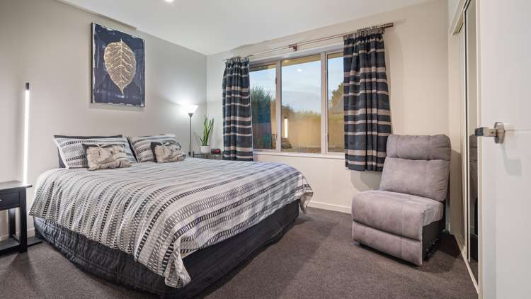 15 Len Hale Place Parklands_12