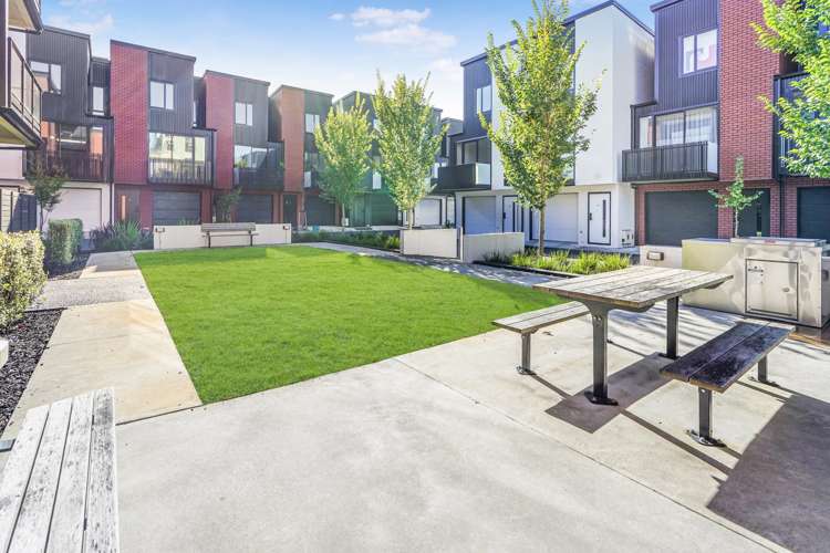 11/182 London Street Hamilton Central_16