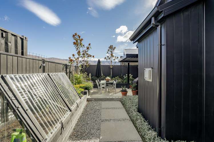 2 Magnum Drive Cromwell_27