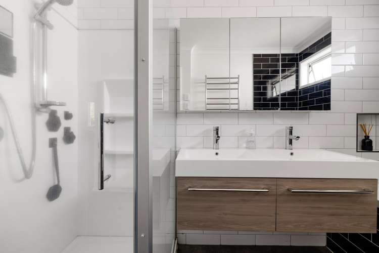 34 Knighton Road Hillcrest_16