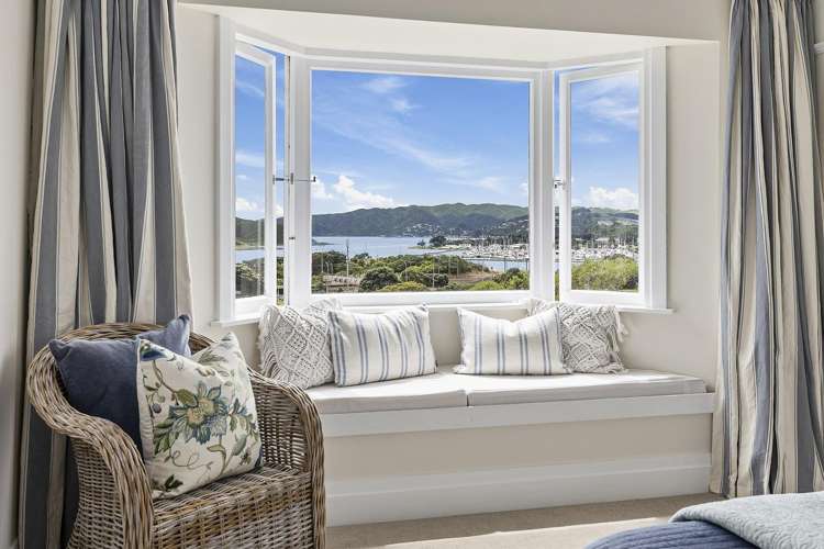 4A & 4B Whitianga View Paremata_16