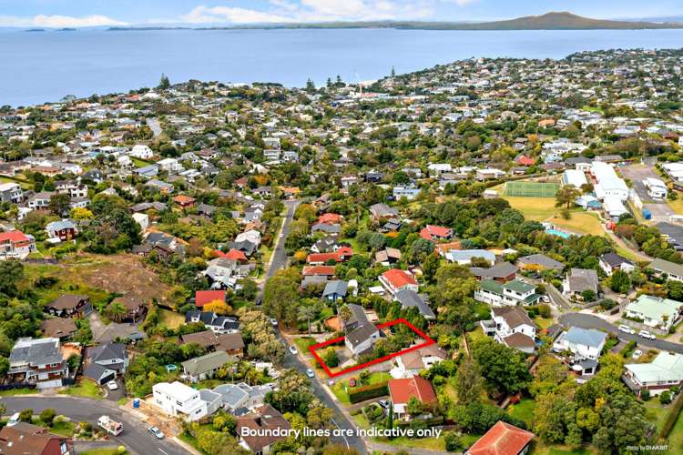 7 Honeysuckle Lane Mairangi Bay_15