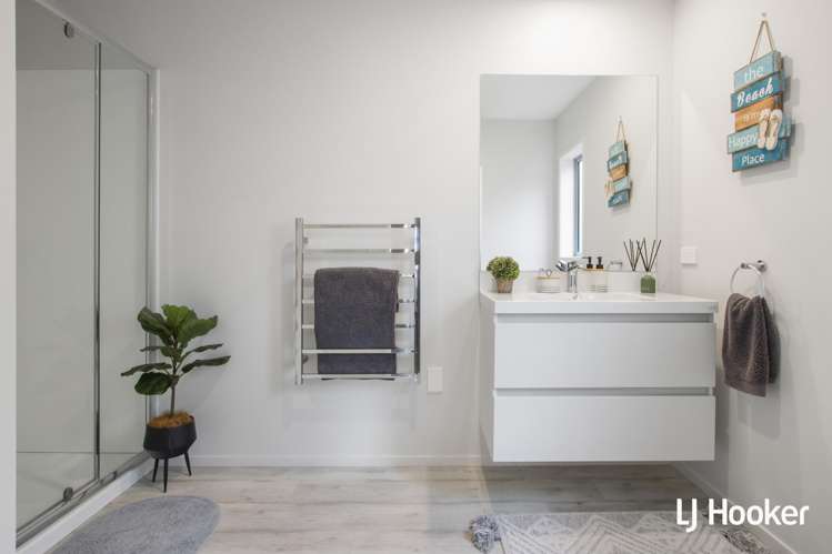 12 Anatere Rise Athenree_16