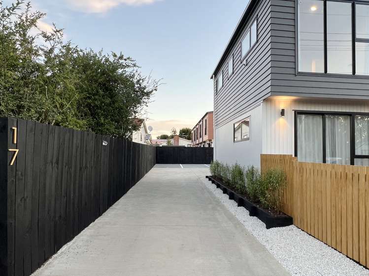 1/17 Rewarewa Road Te Atatu Peninsula_11