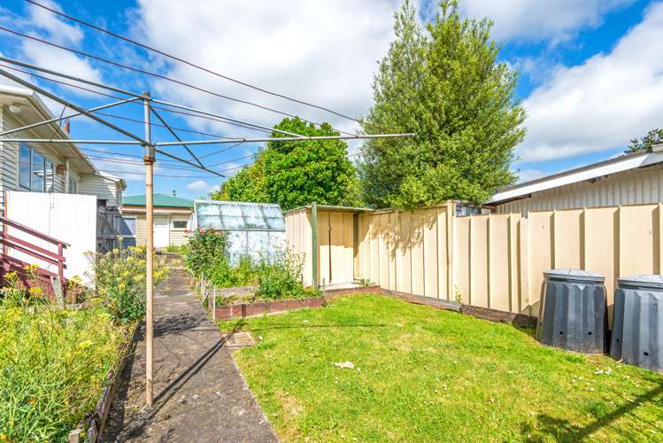 38 Albert Street Pahiatua_11