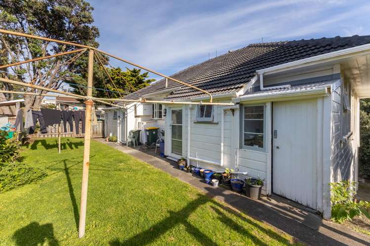 25 The Esplanade Raumati South_25
