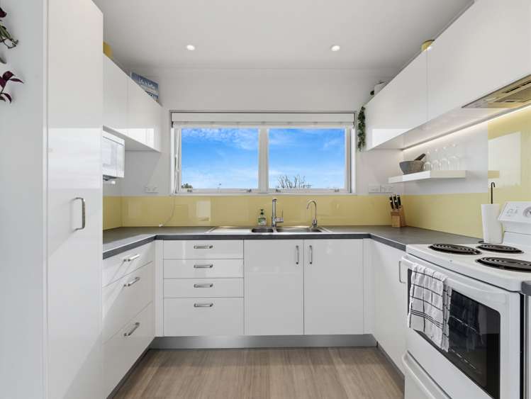 24a Cobham Crescent_1
