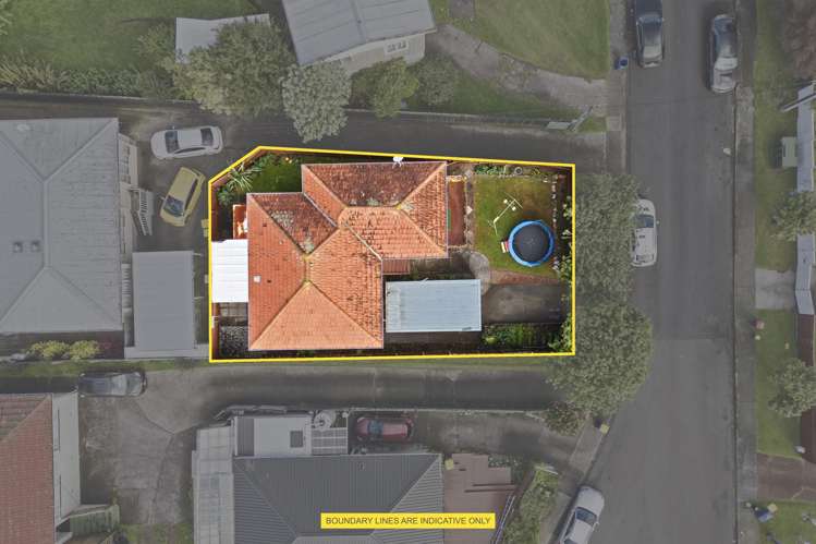 1/9 Sheehan Road Te Atatu South_15