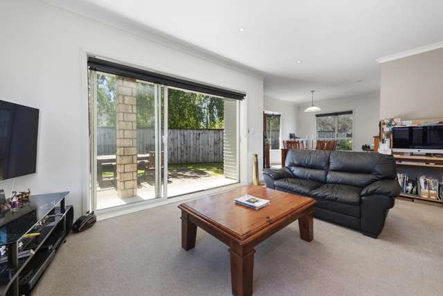 2a Field Street Silverstream_4