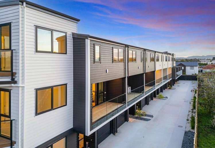 9/130 Rosebank Road_0