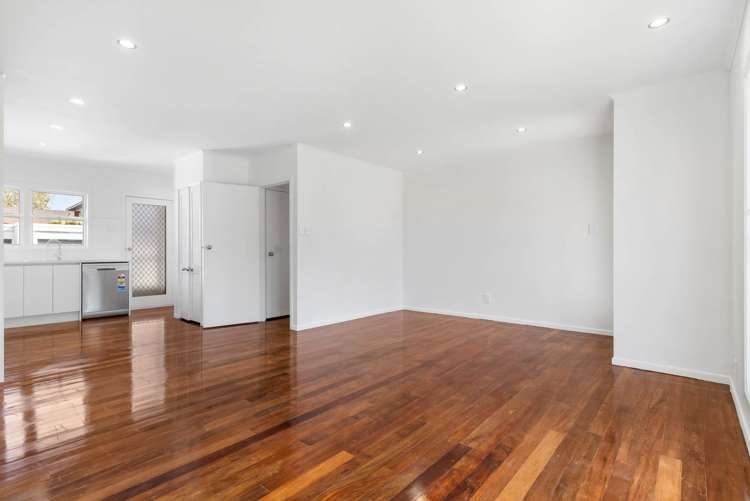 1/7 Halcyon Place Papatoetoe_2