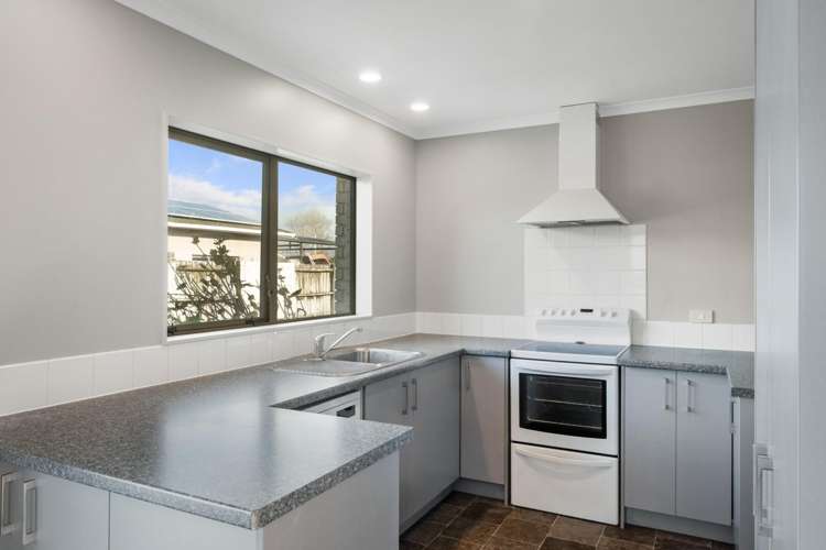 82A Gladstone Road_1