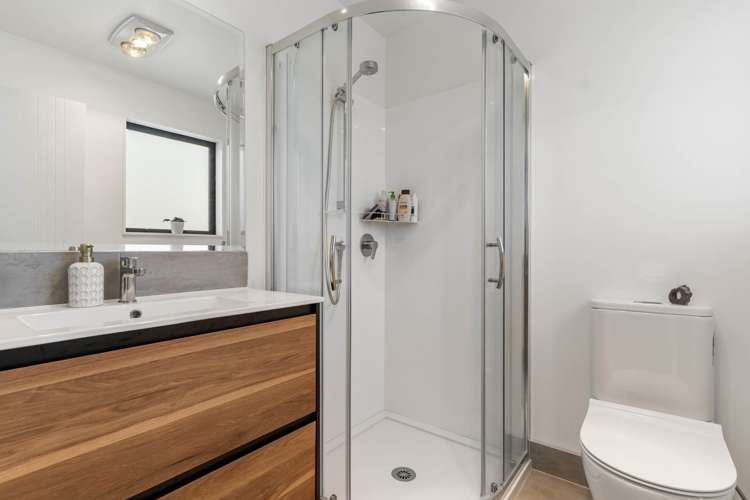 8A Tahinga Street Northcote_11