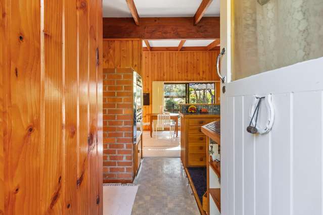 10 Crescent Road East Ostend_1