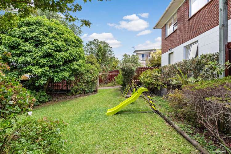 25 Taitua Drive Te Atatu South_18