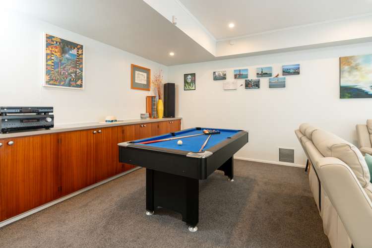 14 Cavendish Square Strathmore Park_13