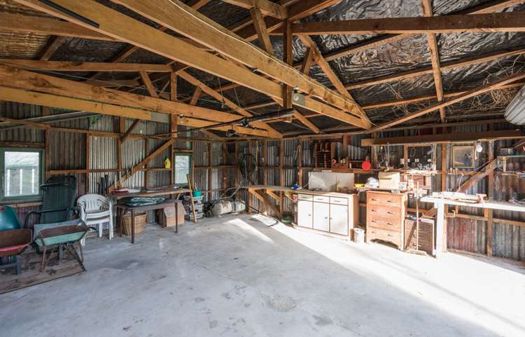 14 Esplanade Okiwi Bay_17