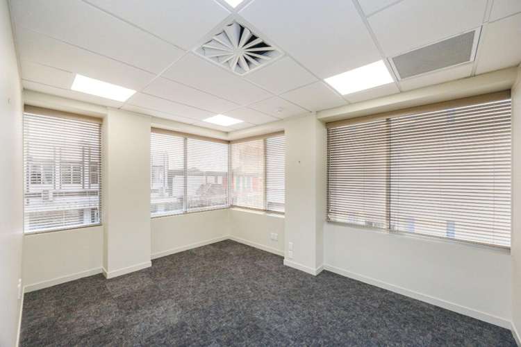 4 Broadway Avenue City Centre_14
