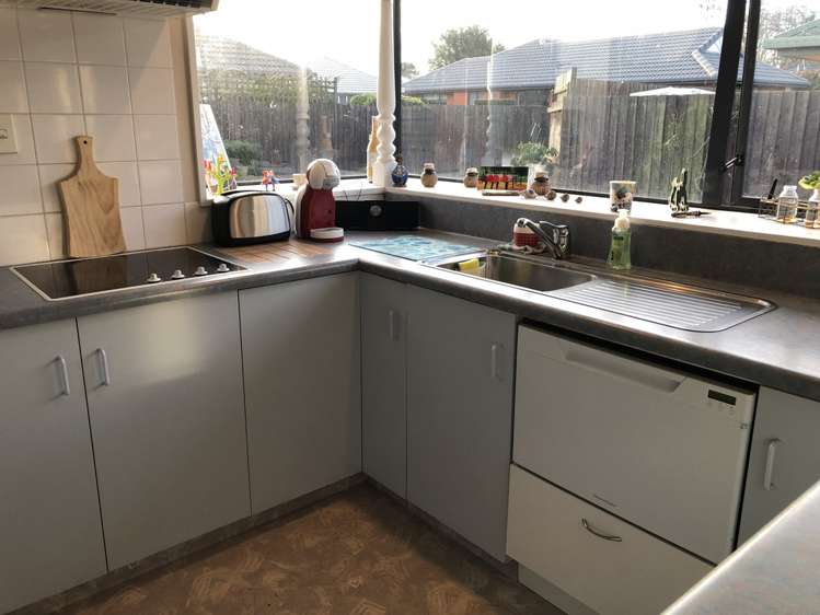 2/5 Murfitt Place Sockburn_2