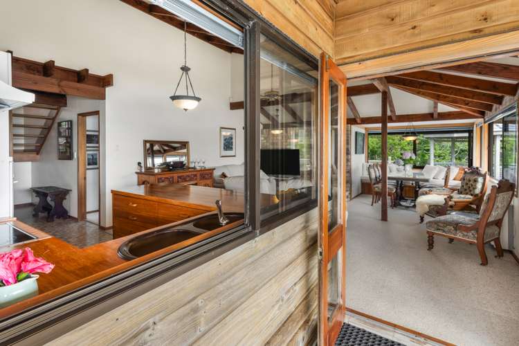 2 Queens View Road Russell_6