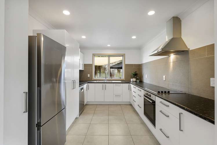 5 Glesan Place Beachlands_5