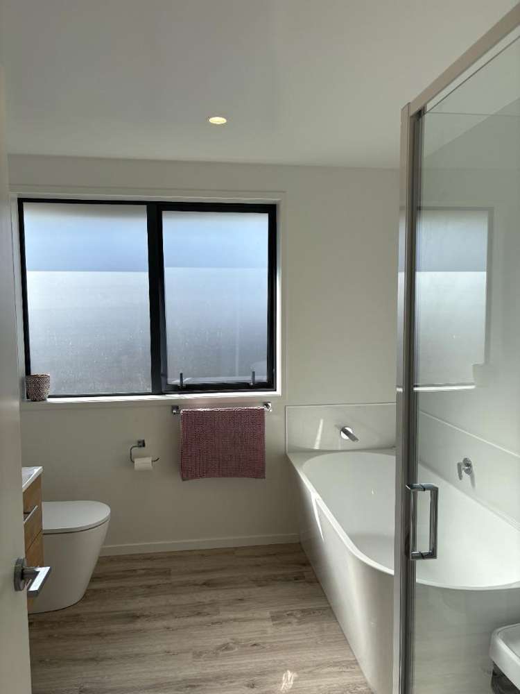 21 De Lautour Road 1052_7