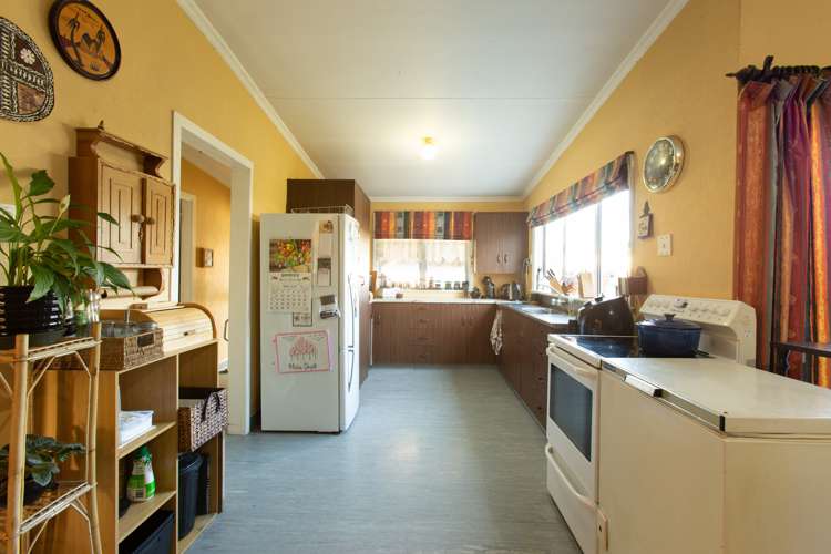 48 Burns Street Dannevirke_2