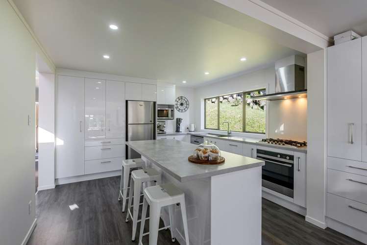 36 Tiromoana Road Raumati South_2