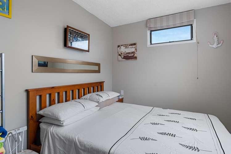 14 Costello Crescent Pukehina_7