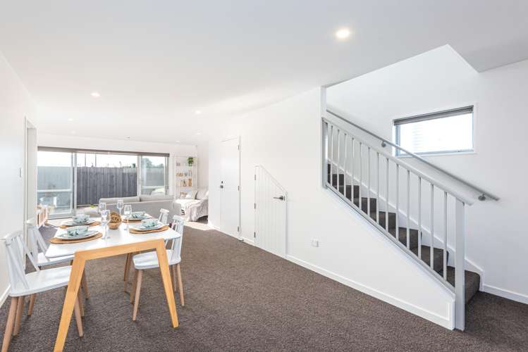 7 Kakapo Lane Redwood_4