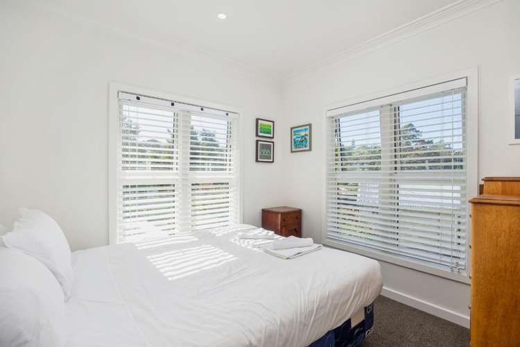 11 Westbourne Road Murrays Bay_10