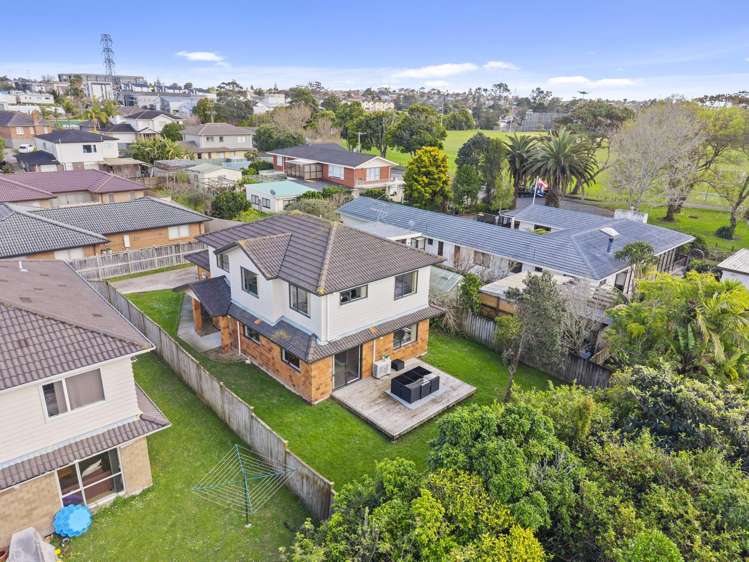 33 Riverglade Parkway Te Atatu South_7