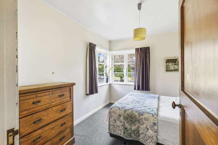 54 Savage Crescent West End_15