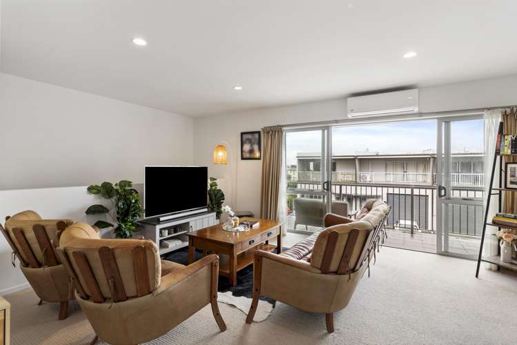 21/17 Ben Lomond Crescent Pakuranga Heights_6