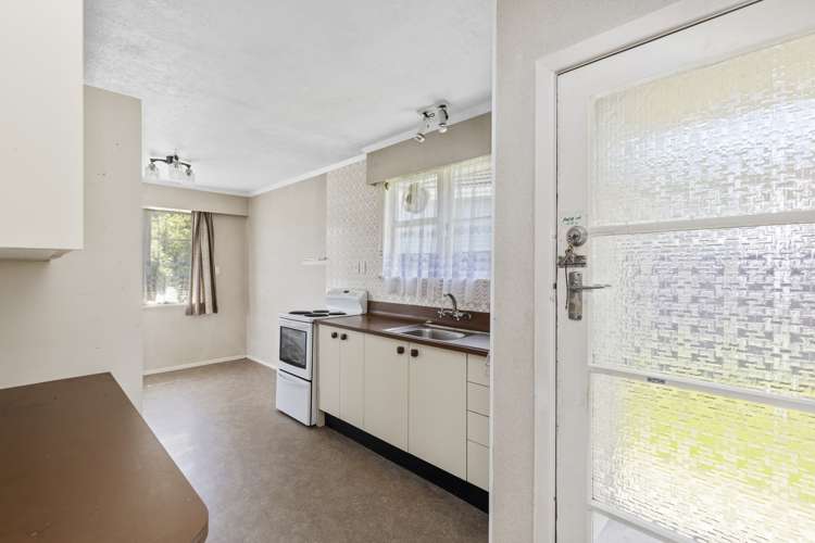 2 Lowry Crescent Stokes Valley_3