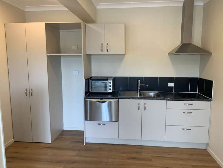 12b Mcphail Street Birkdale_2