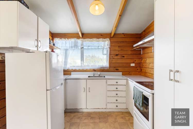 2/12 Christmas Road Manurewa_5