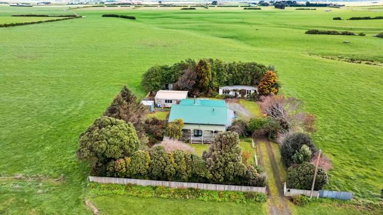27 Kaipi Street Manaia_0
