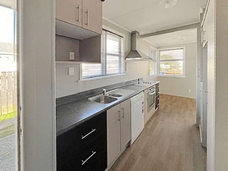 20 Puataata Street 11211_1