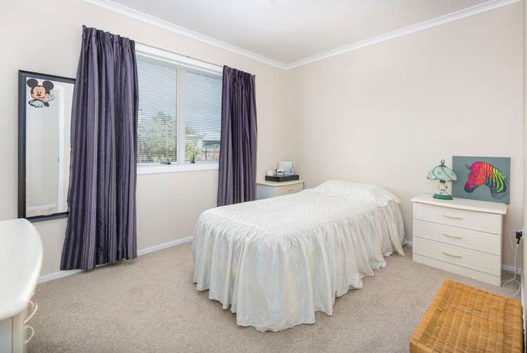 1b Front Miranda Road Waitakaruru_9