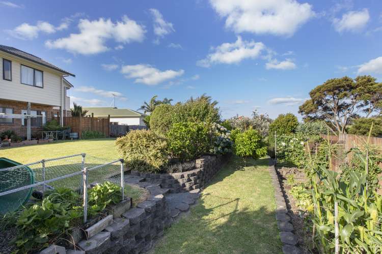 5 Athol Place Algies Bay_19