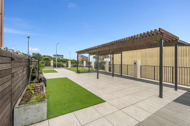 GD/23 Upper Queen Street Auckland Central_14